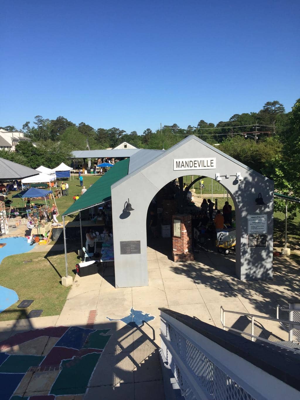 Farmers Market & Live Music