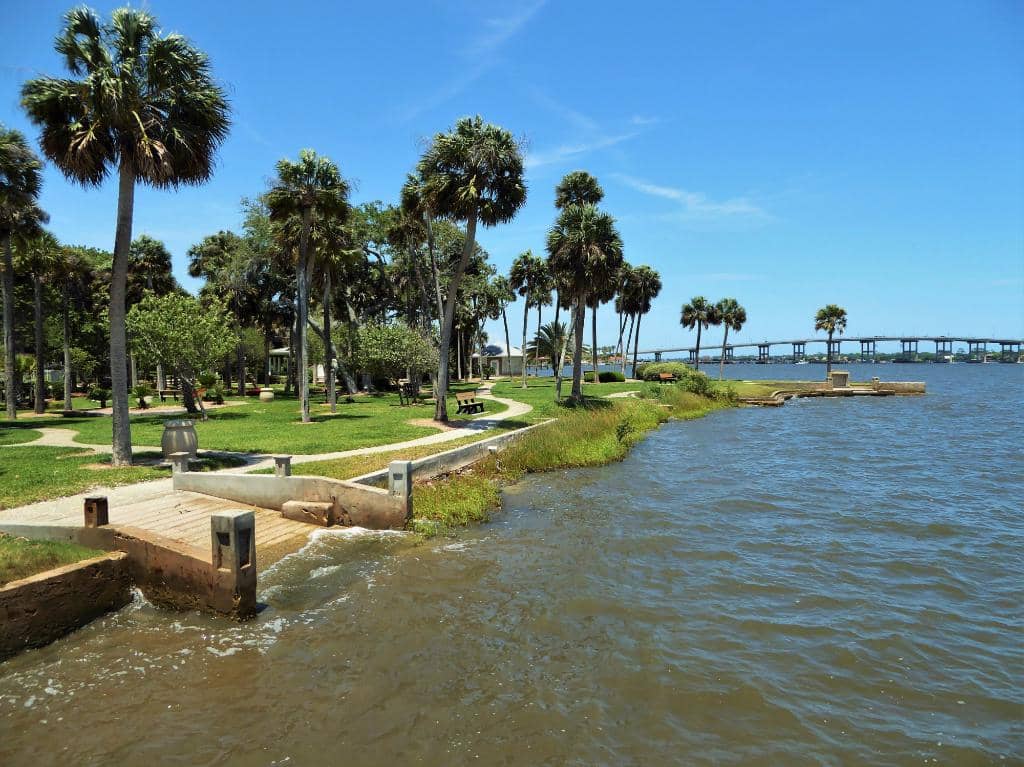 Beautifully Maintained Gardens