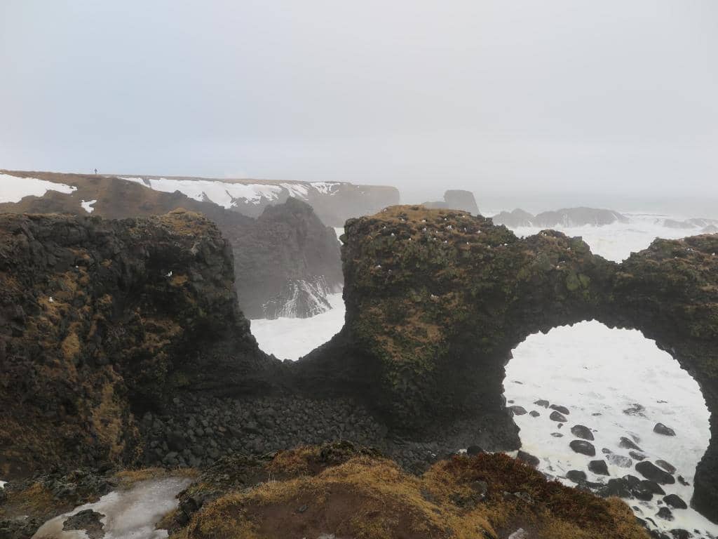 Gatklettur Arch