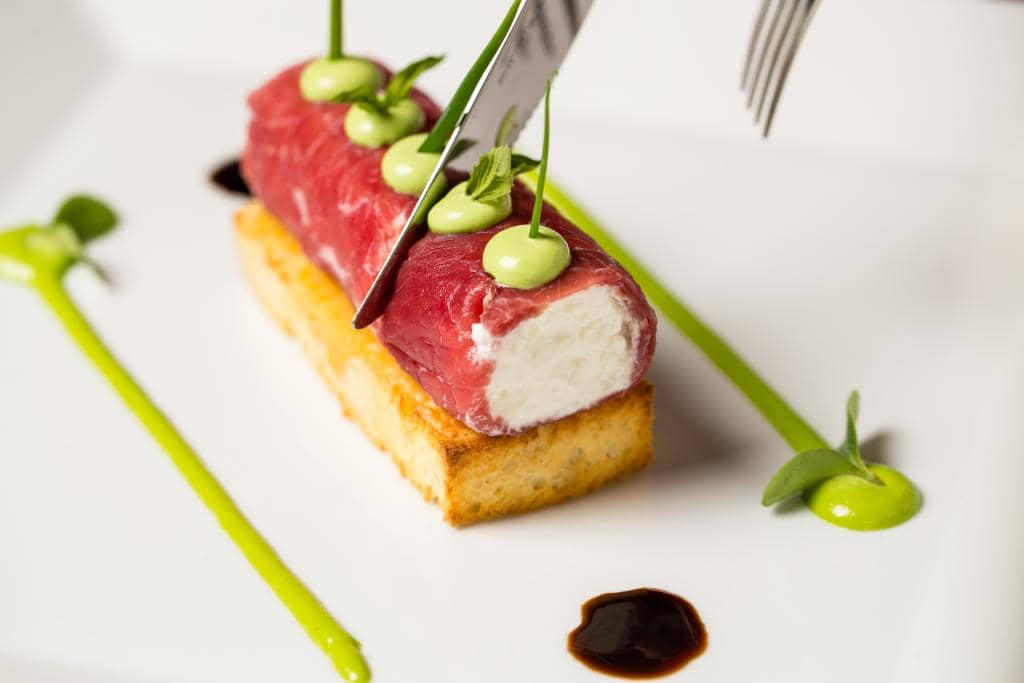 Extensive Wine Cellar & Craft Cocktails