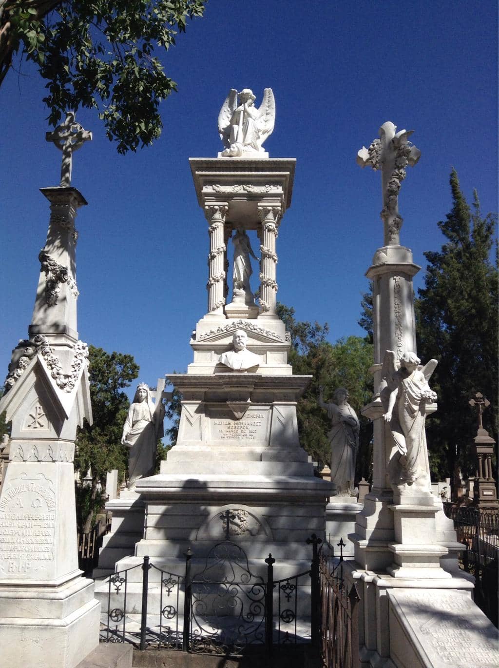 Juan del Jarro's Tomb