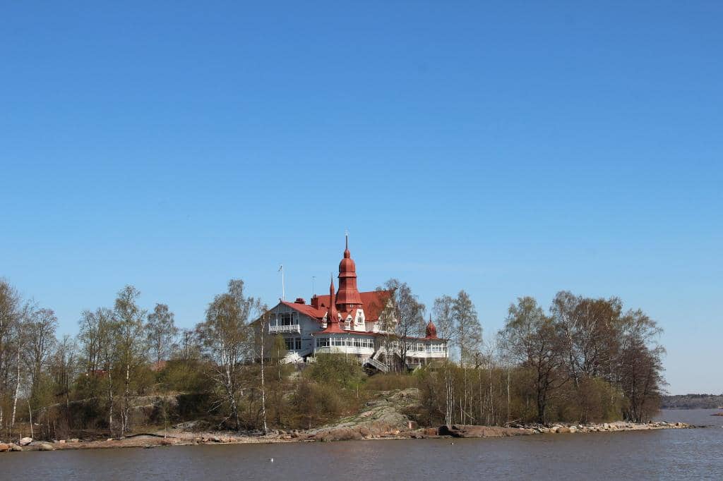 Panoramic Harbor Views