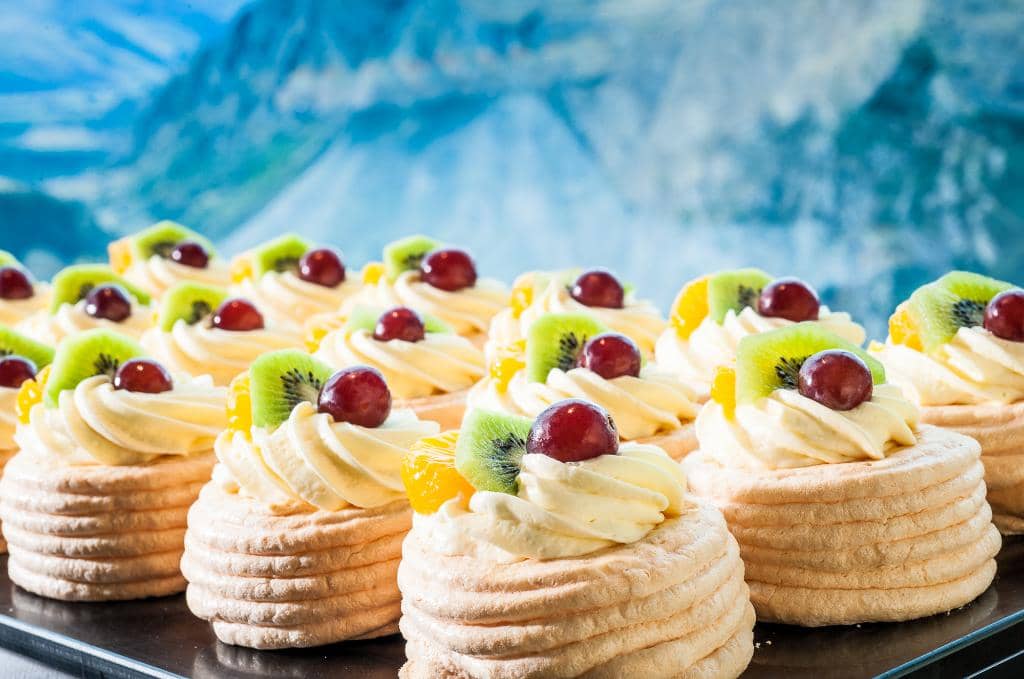 Extensive Buffet Dining