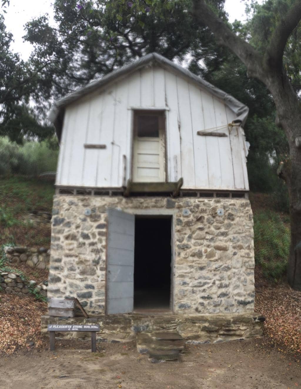 Pleasants Stone House