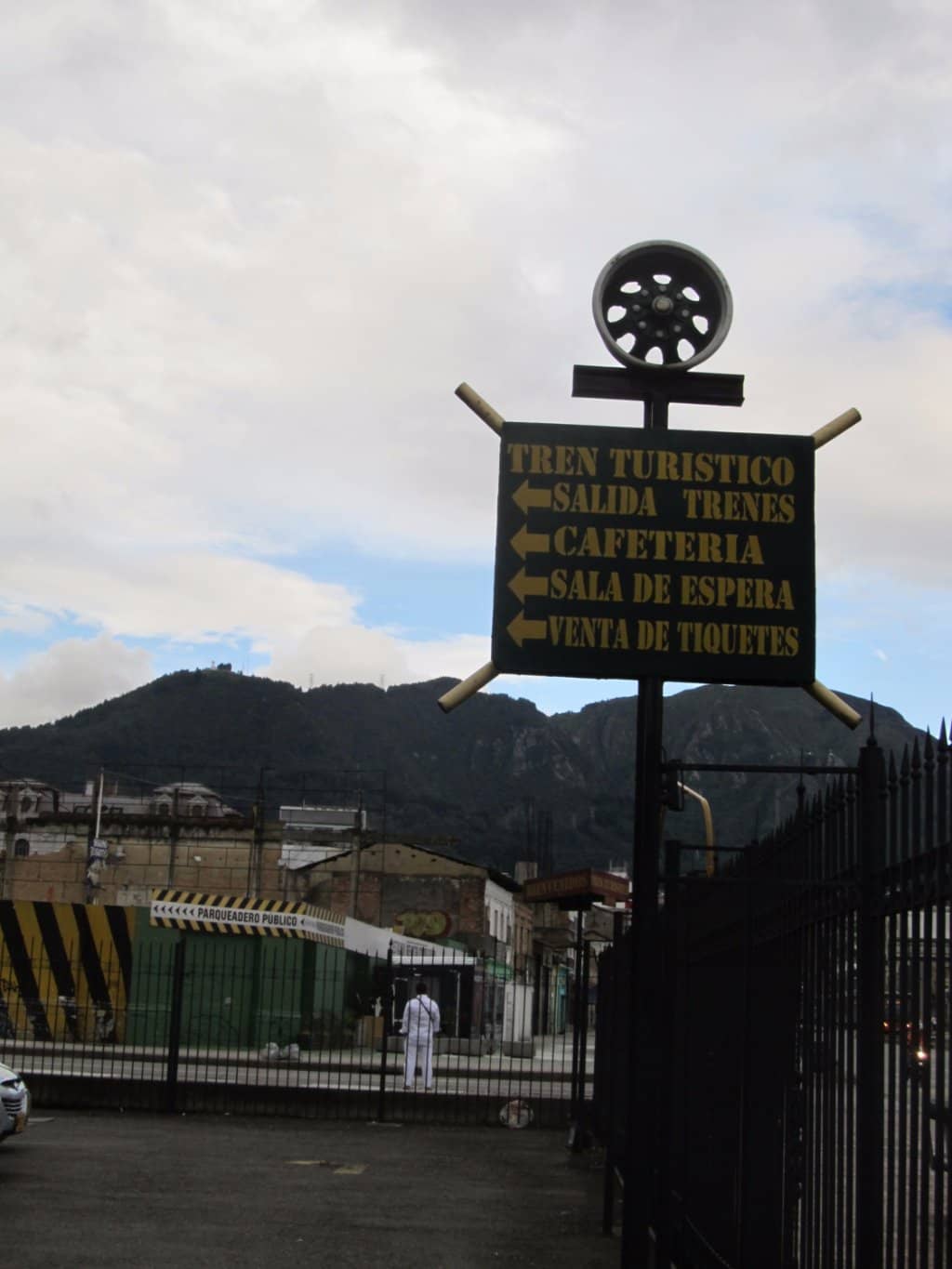 Scenic Train Ride to Zipaquirá