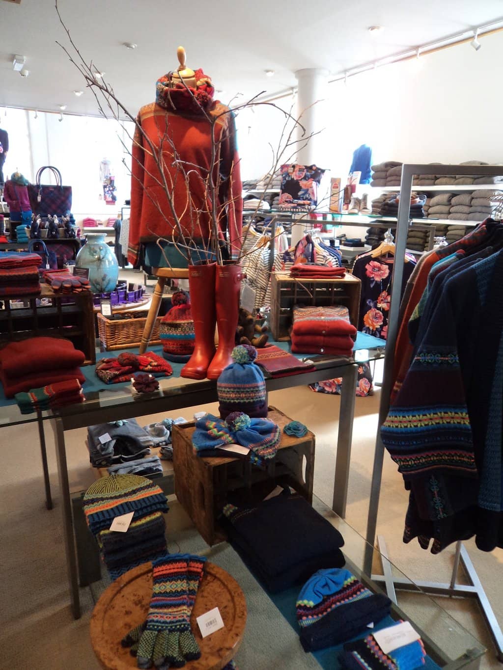 Quality Gifts & Clothing