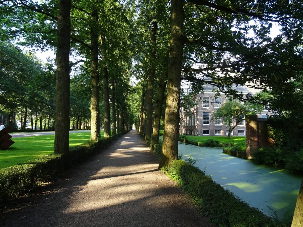 Antique Market (Seasonal)