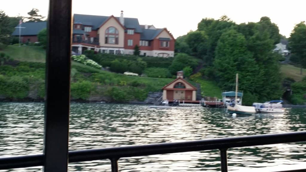 Scenic Lake Cruises