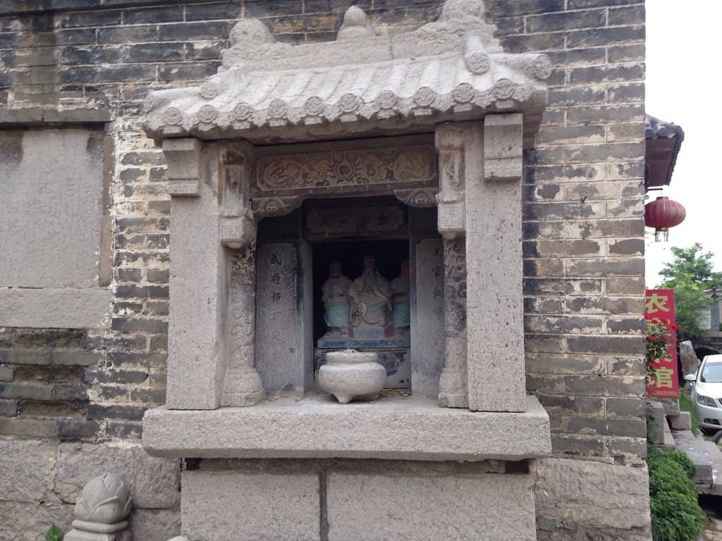 Narrow Alleys and Shops