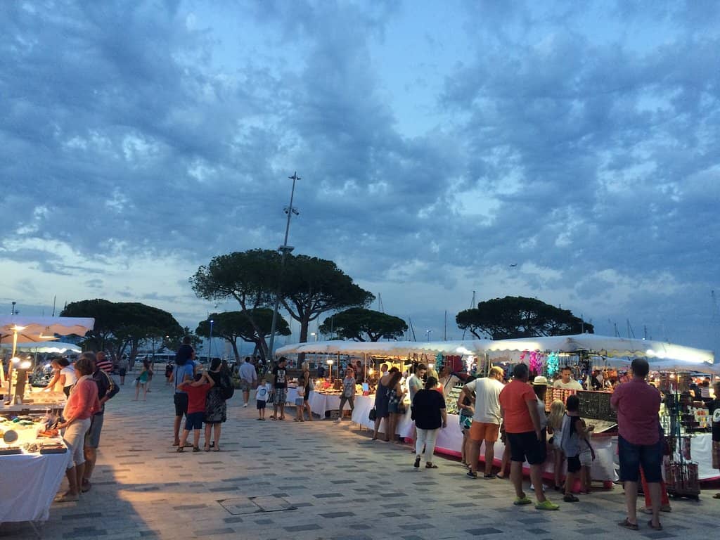 Local Ambiance