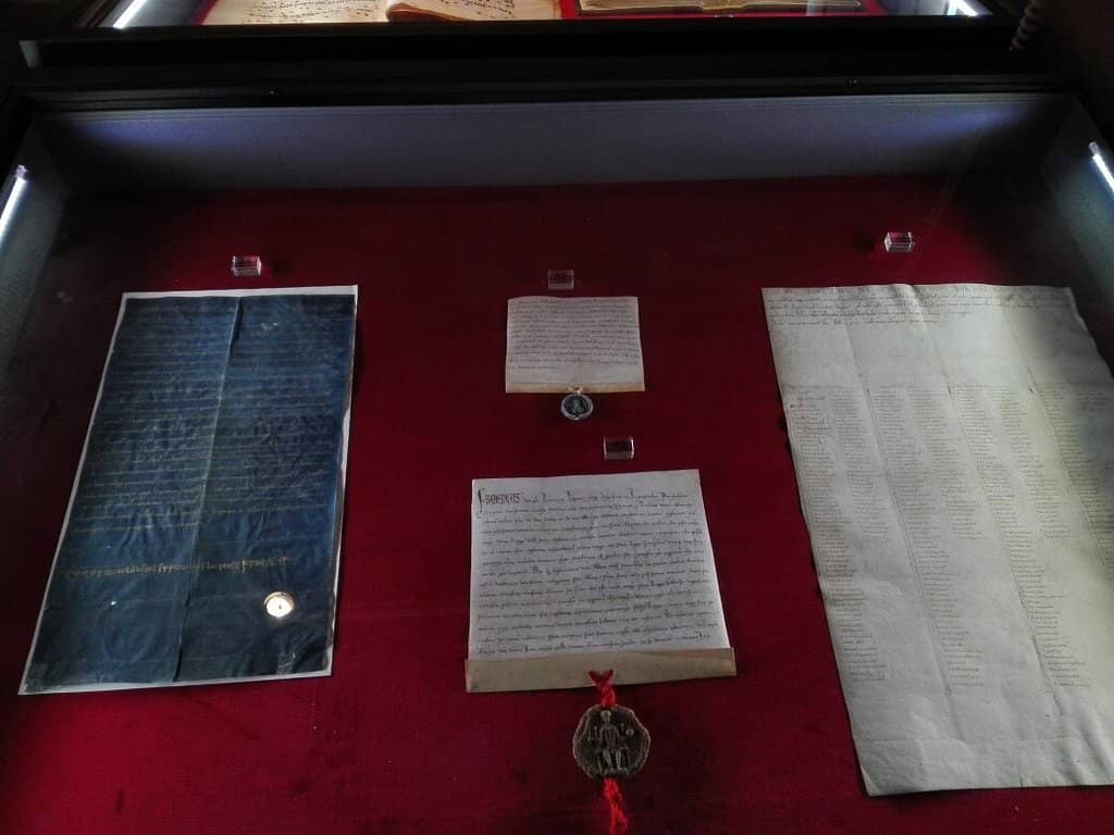 Bari's Historical Context