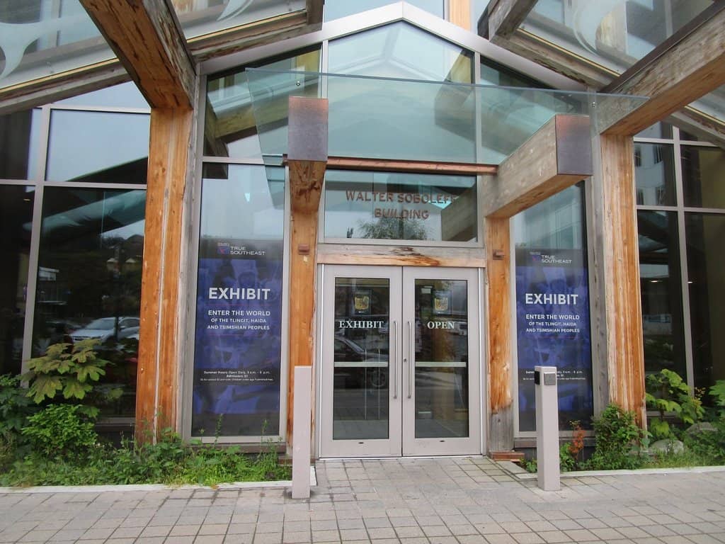 Formline Art Exhibits