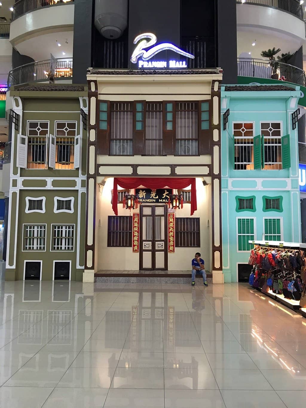 Electronics & Repair Hub