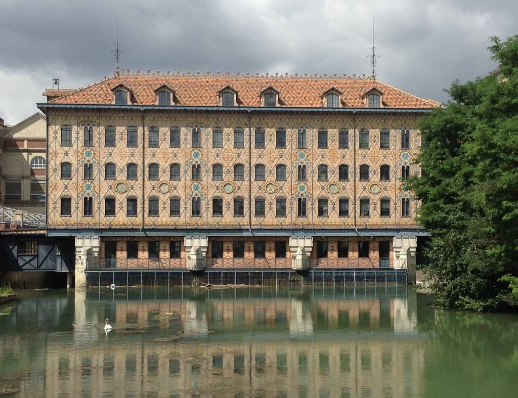 The Iconic Passerelle