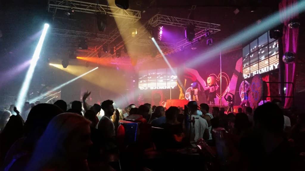 Massive Dance Floor