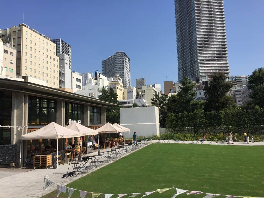 Farm-to-Table Cafe