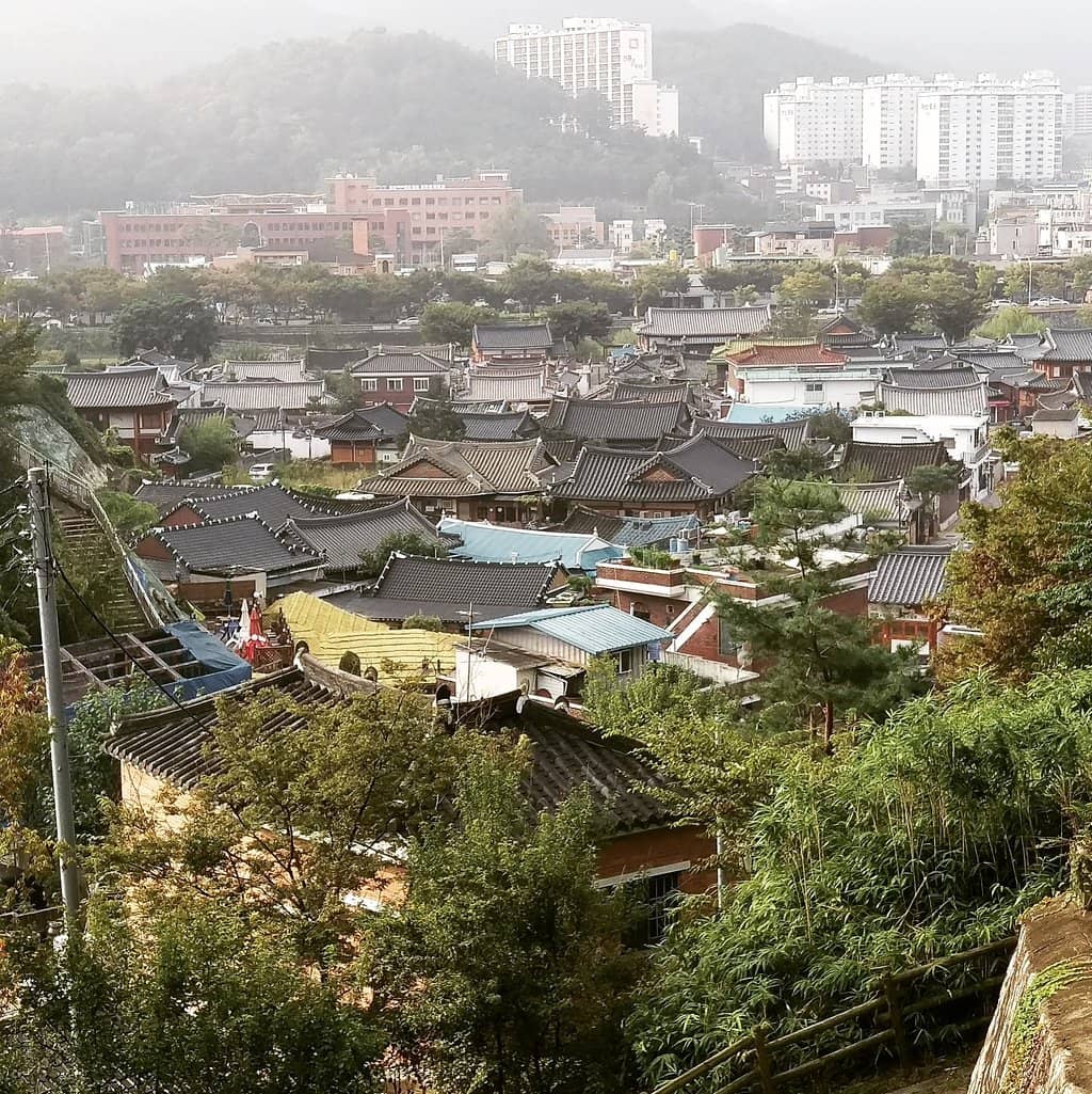 Serene Hanok Architecture