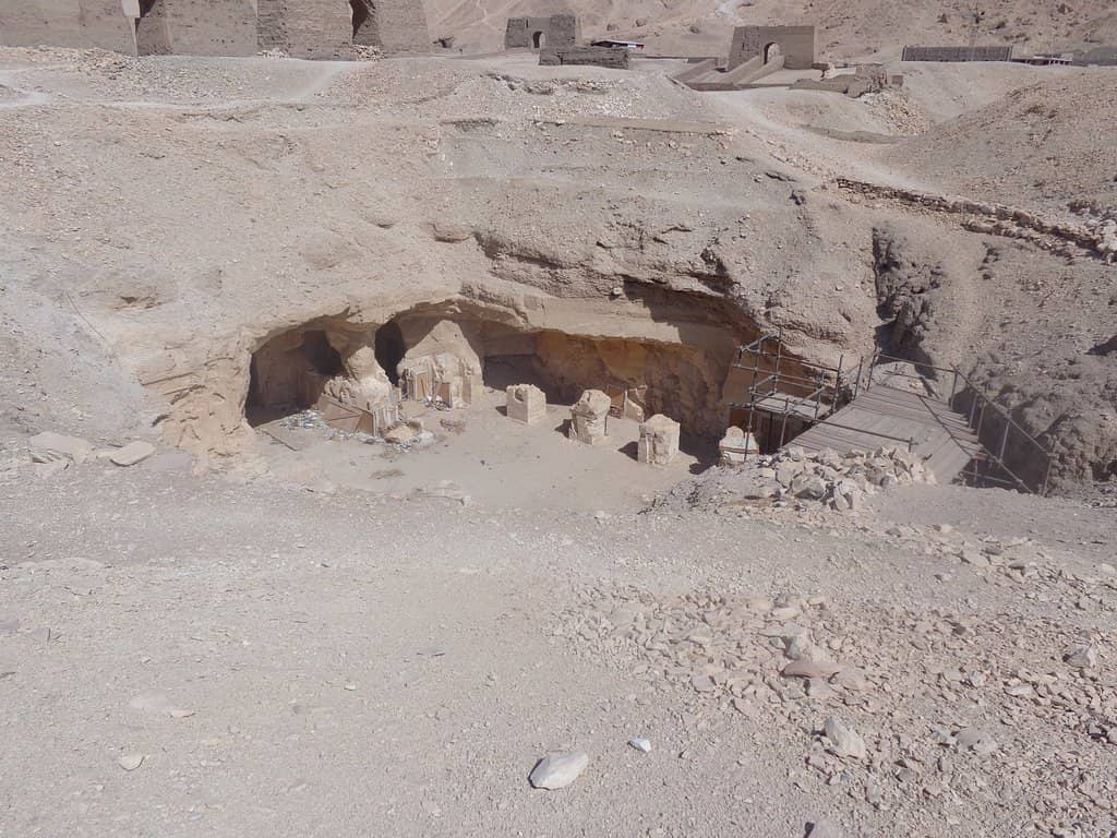 Tomb of Sennefer (Tomb of the Vineyards)