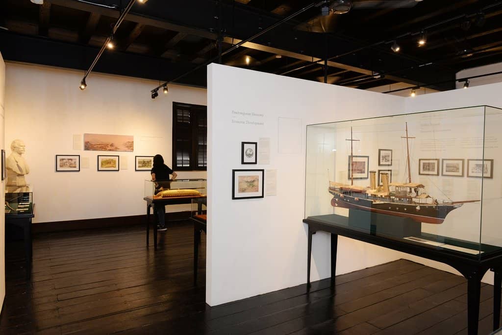 Brooke Gallery Exhibits