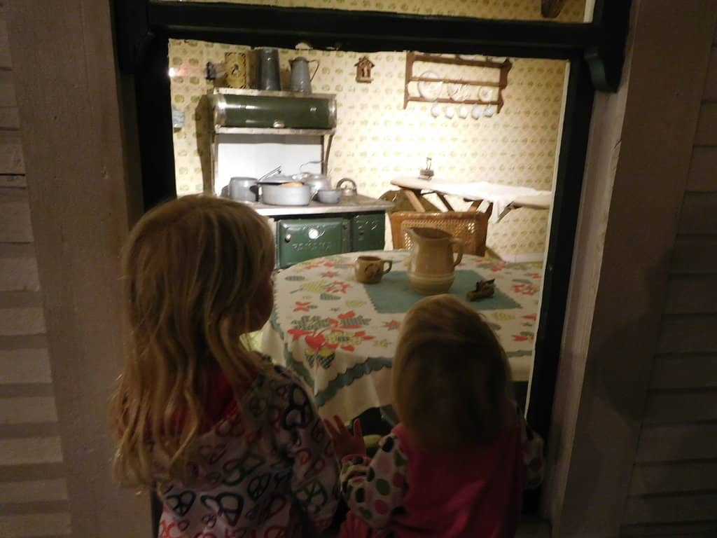 Logging & Mining Exhibits