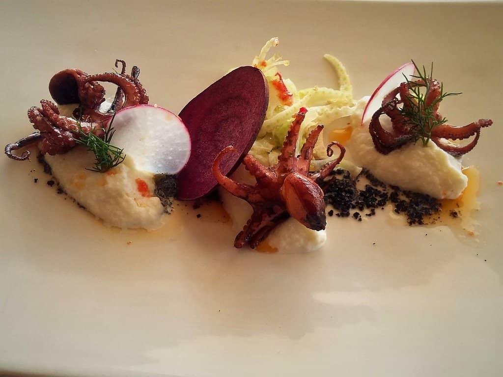 Fresh Seafood and Flavorful Steaks