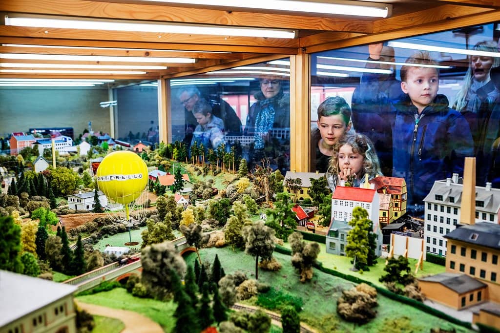 Classic Cars & Bikes