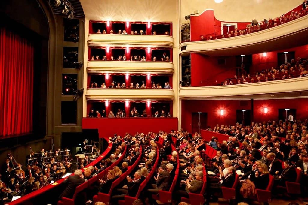 Opera & Operettas