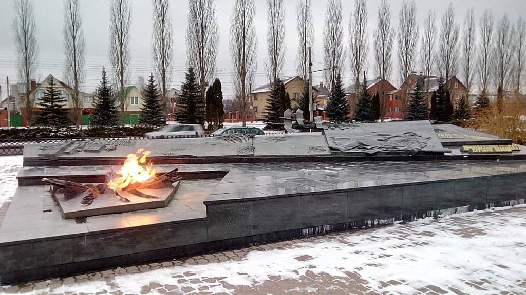 Motherland Calls Statue