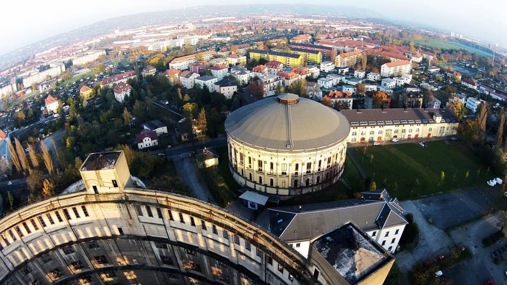 Historical Context Displays