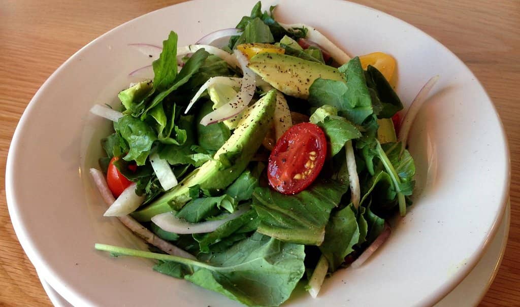 Charming Courtyard Dining