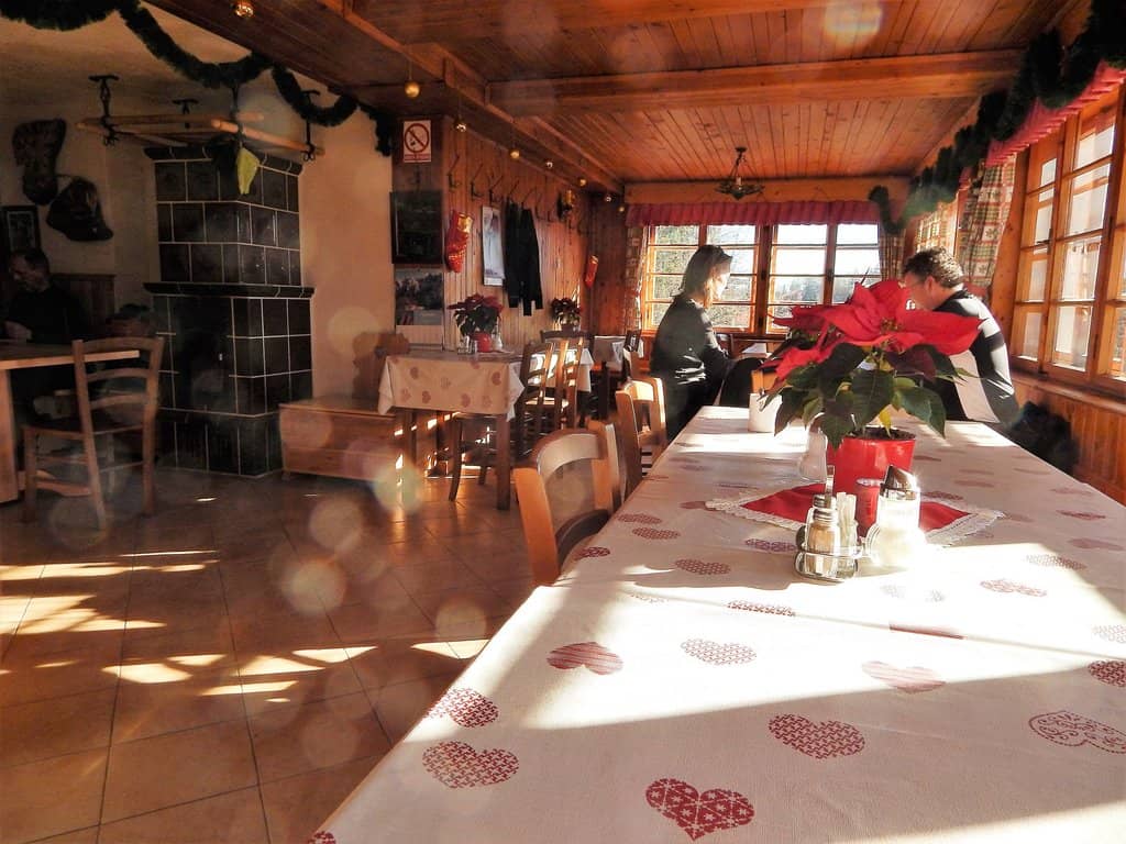 Uskovnica Mountain Hut
