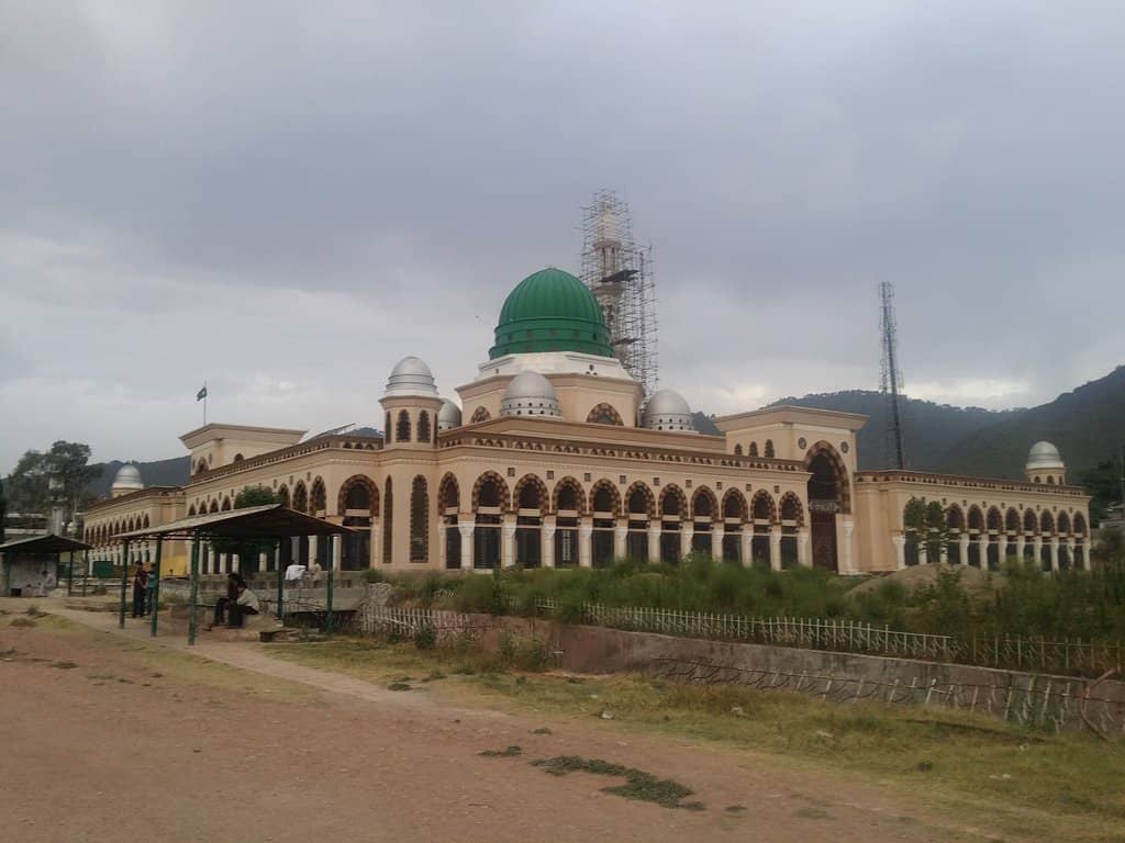 Surrounding Market
