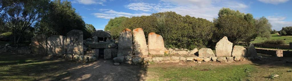 The Mastodontic Tomb