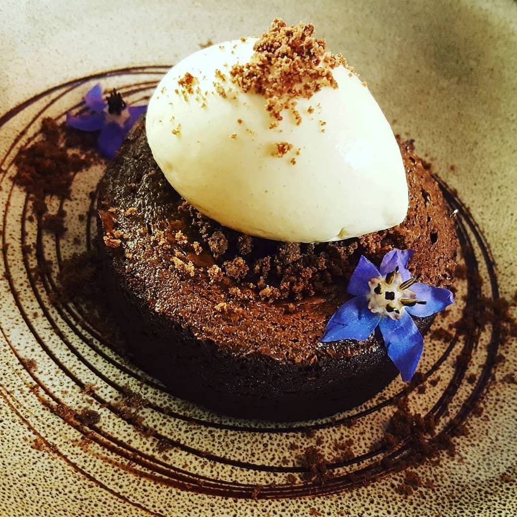 Charming Canalside Ambiance