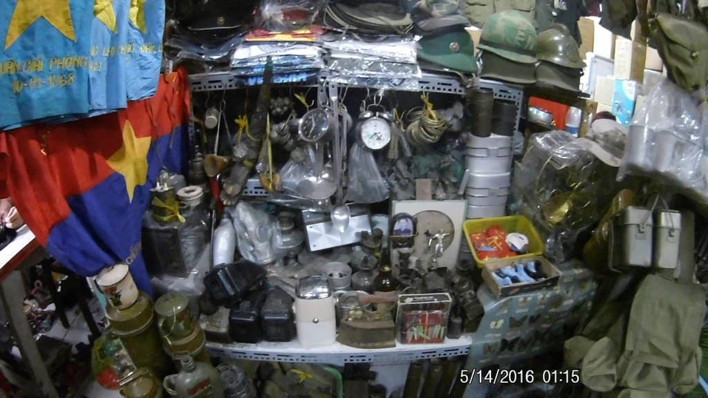 Military Uniforms & Gear