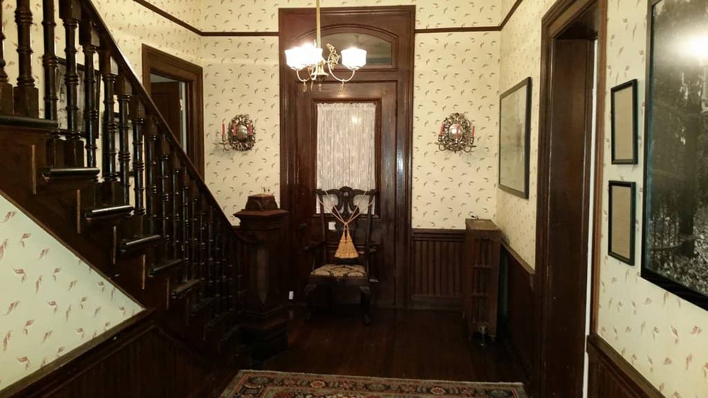 Original Furnishings & Clothing