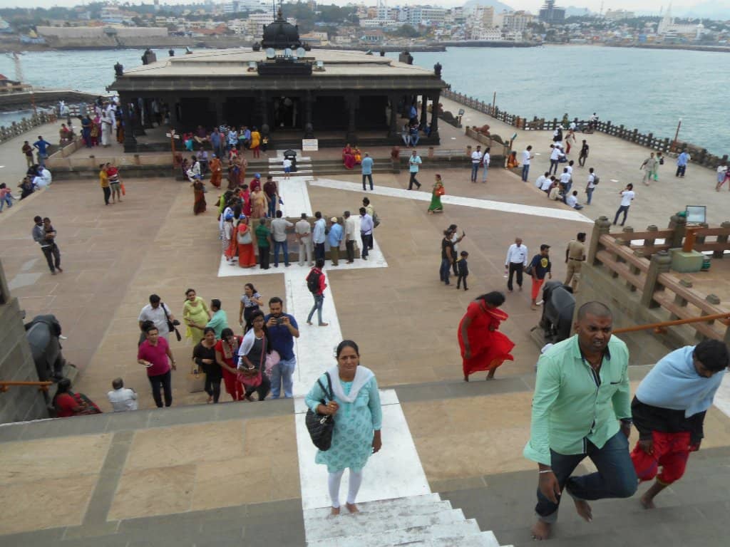 Ocean Waves and Breeze