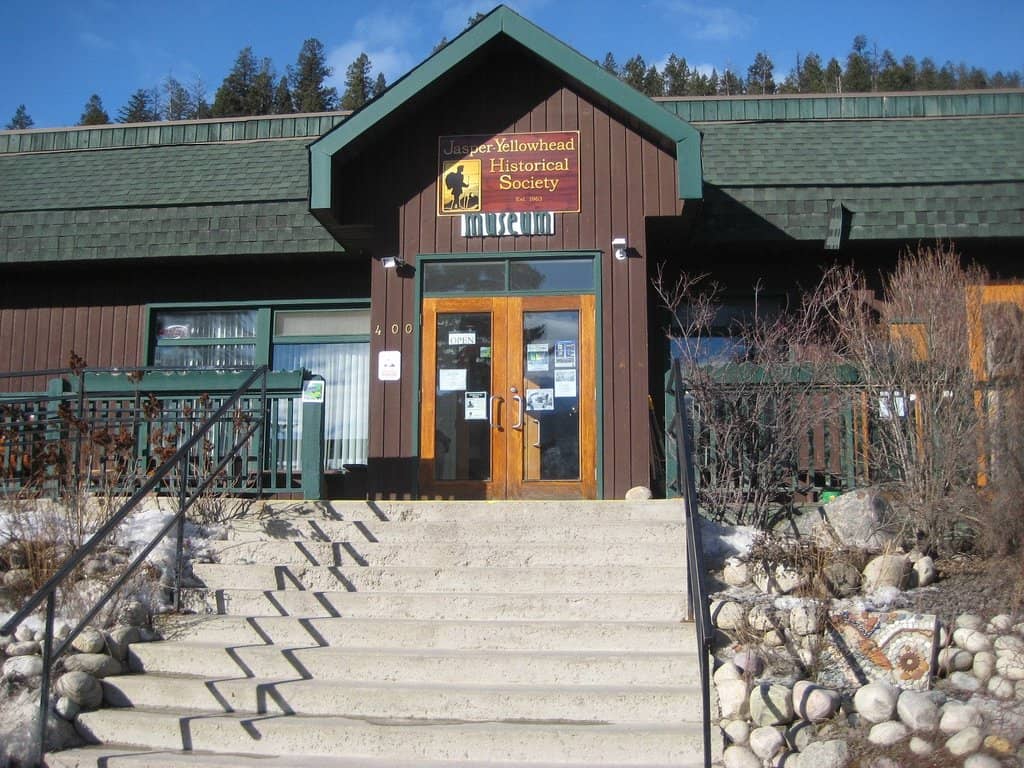 Wildlife & Pioneer Exhibits