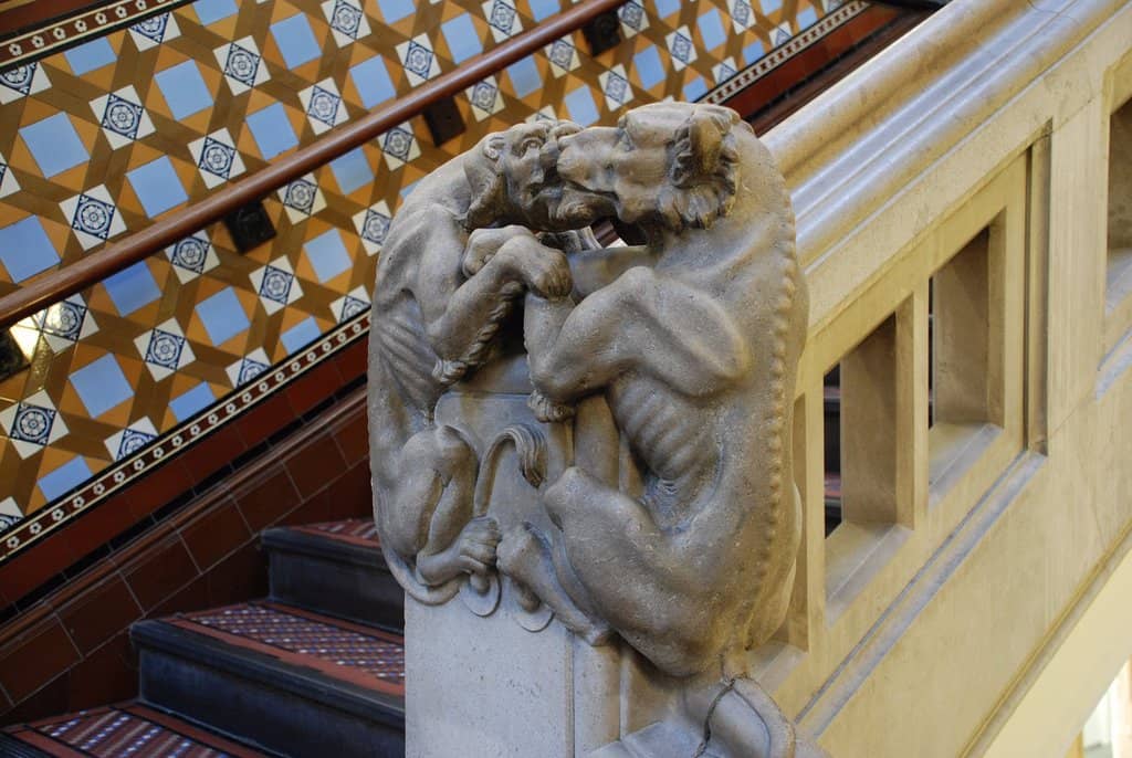 Children's Library & Play Area