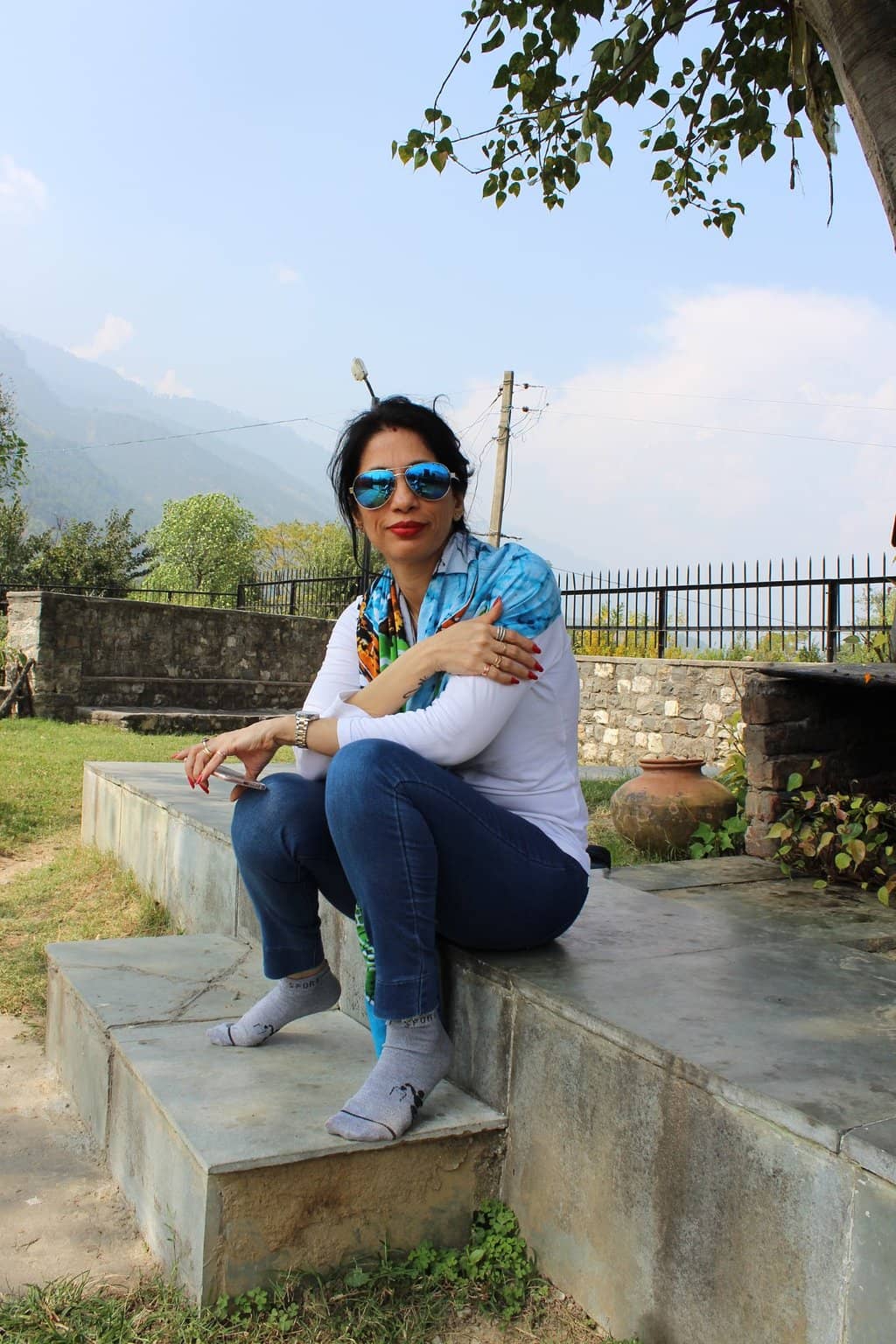 Serene Mountain Backdrop