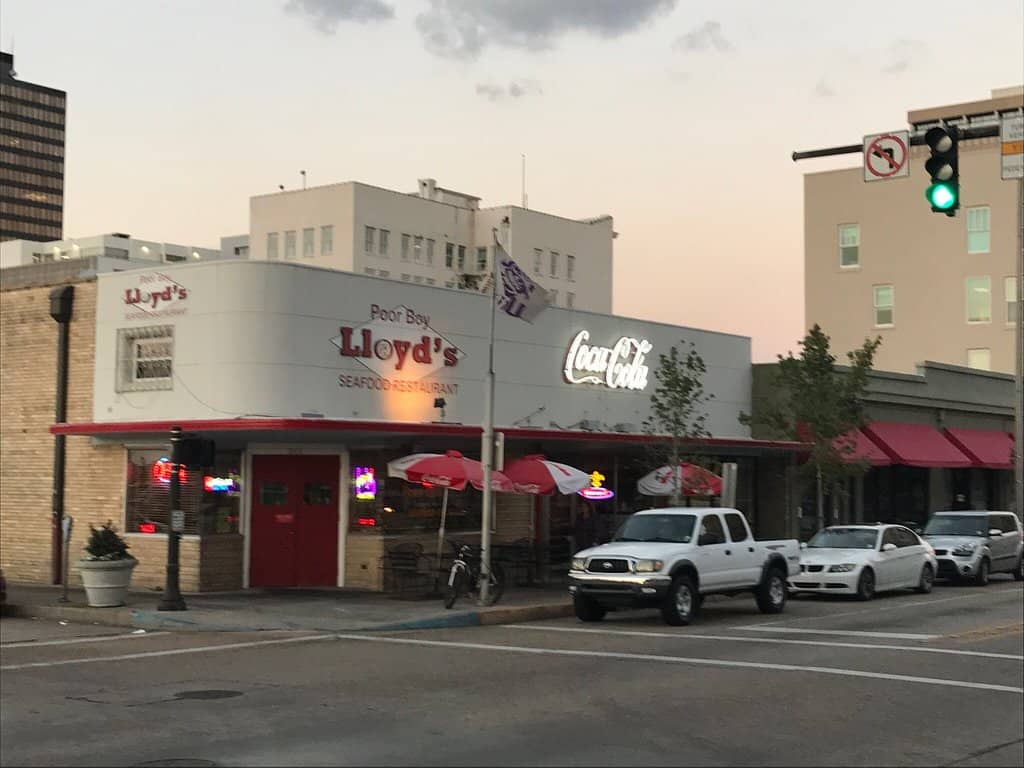 Cozy Mom-and-Pop Atmosphere