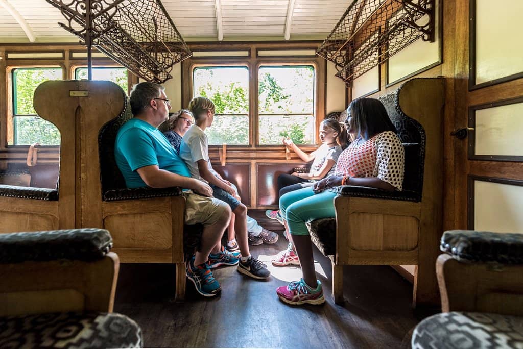 Train 1900 Underground Ride