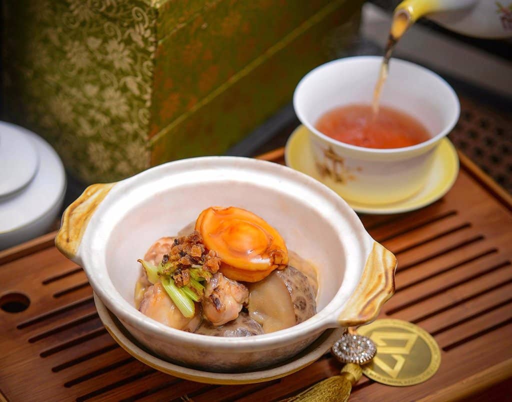 Luxurious Chinoiserie Ambiance