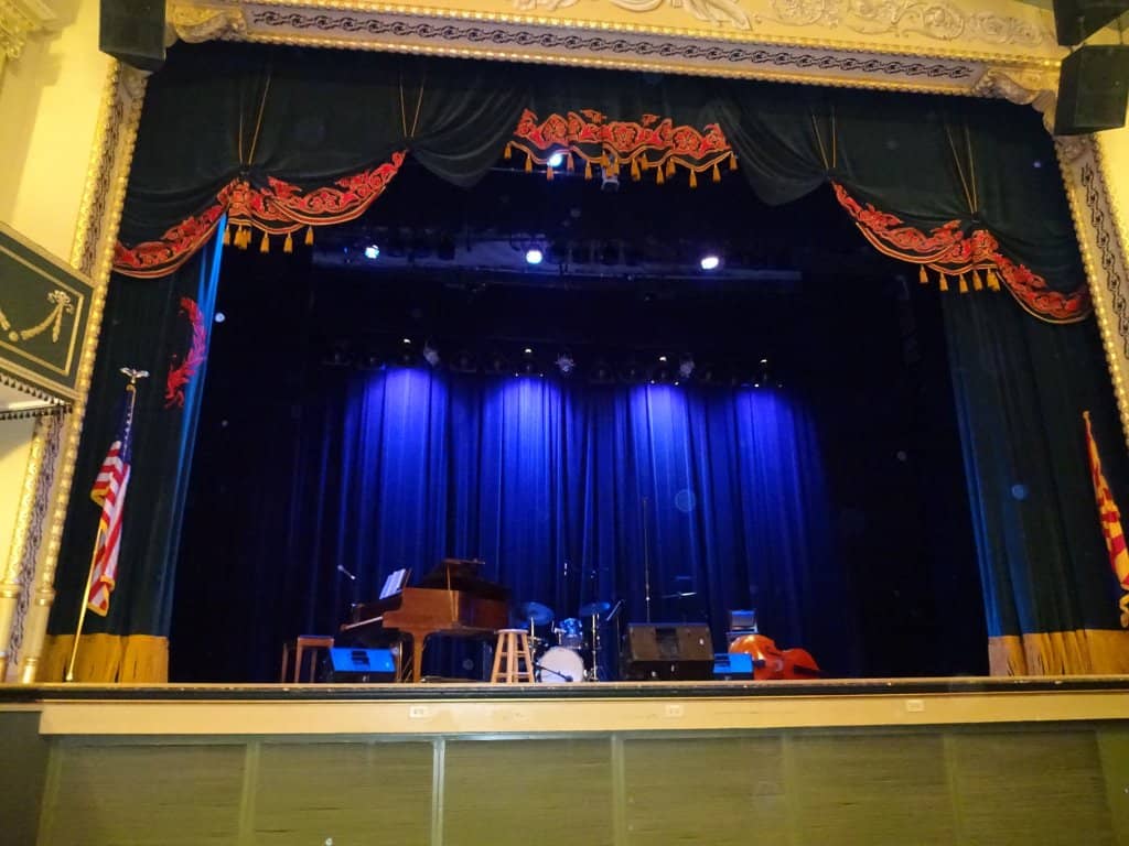Live Music Performances