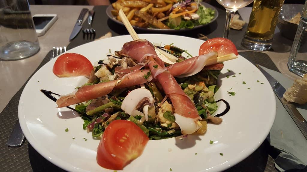 Trendy Atmosphere & Friendly Staff