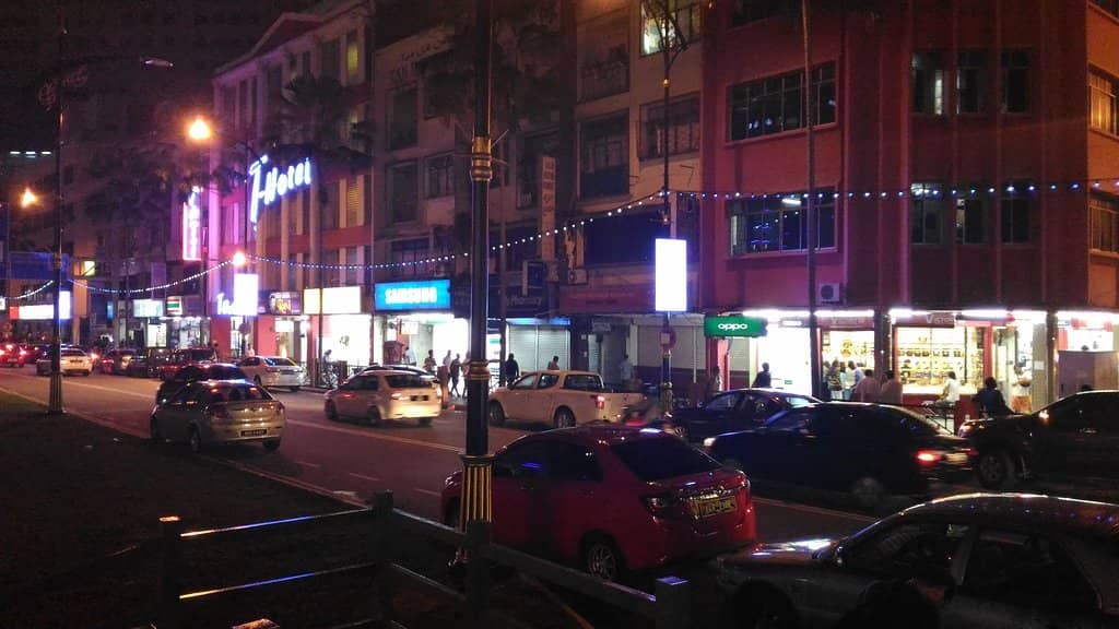 Kam Long Ah Zai Curry Fish Head