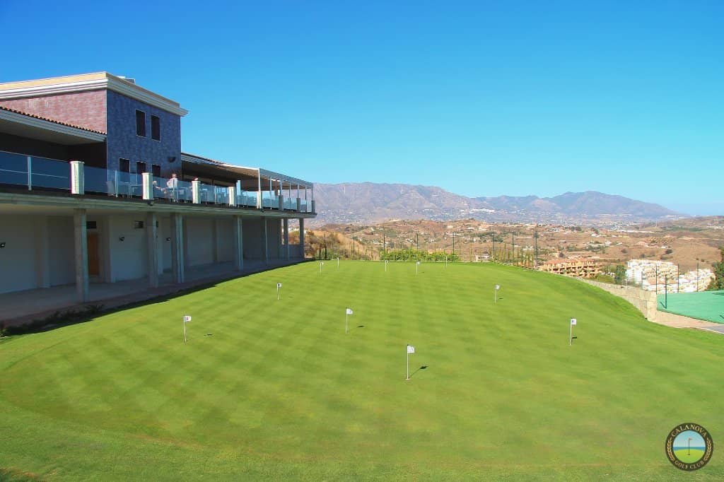 Inviting Clubhouse Restaurant