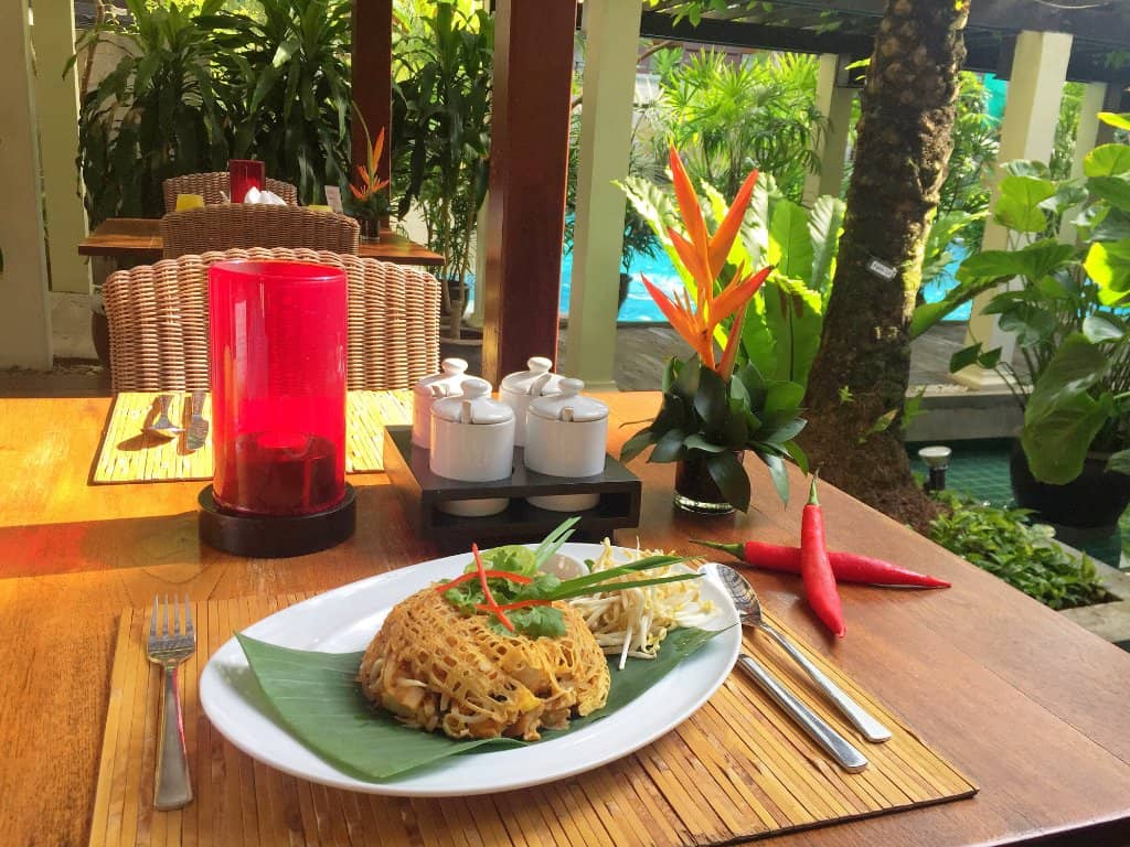 Traditional Thai Dance Performances