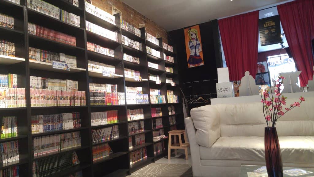 Unique Manga Lounge Atmosphere