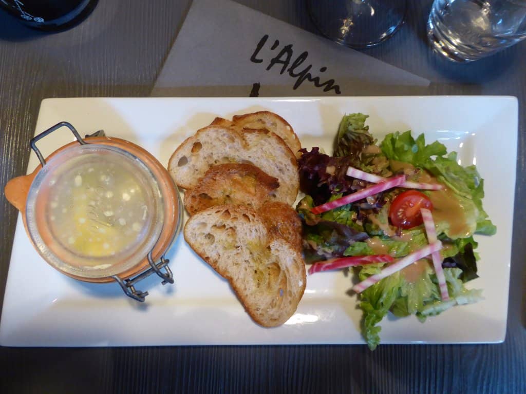 Delectable Cheese Fondue